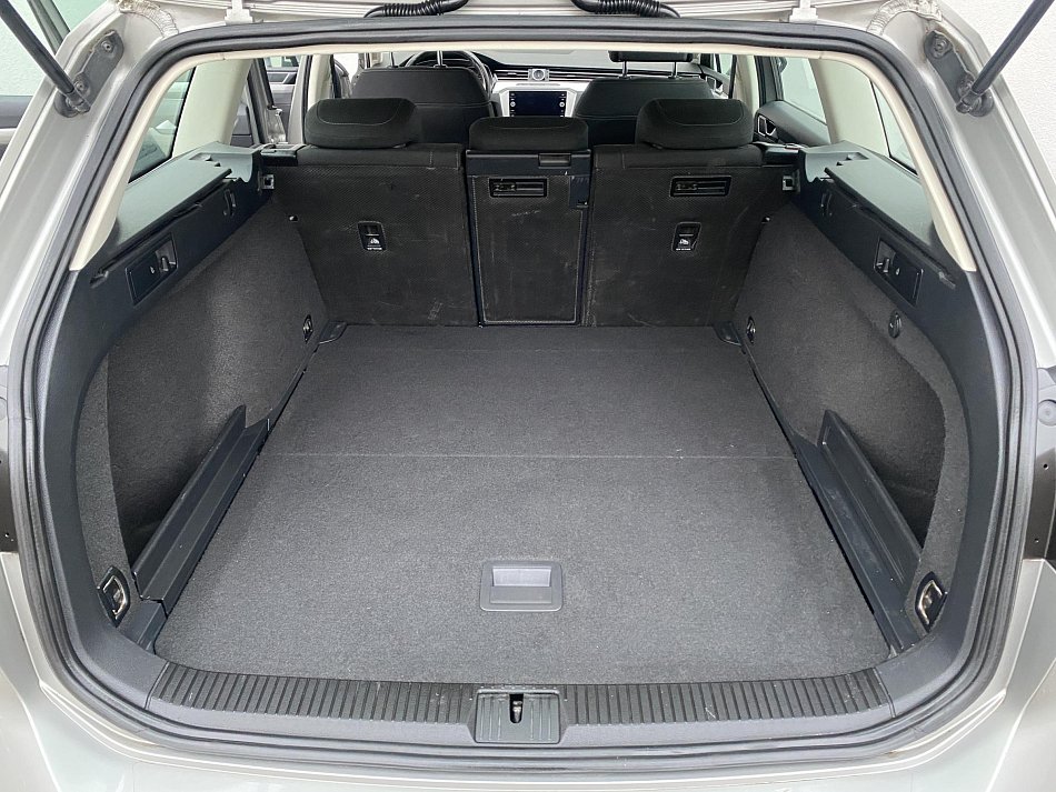 Volkswagen Passat 2.0 TDi Comfortline