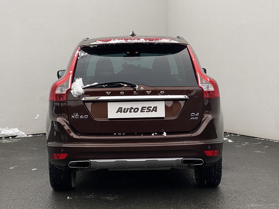 Volvo XC60 2.4 D4 Momentum AWD