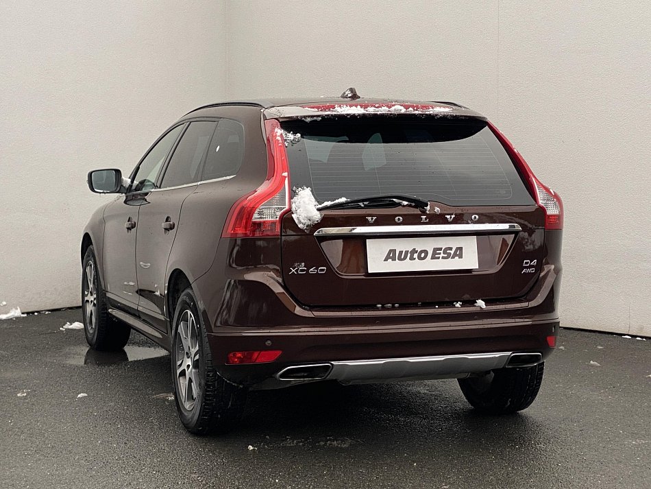 Volvo XC60 2.4 D4 Momentum AWD