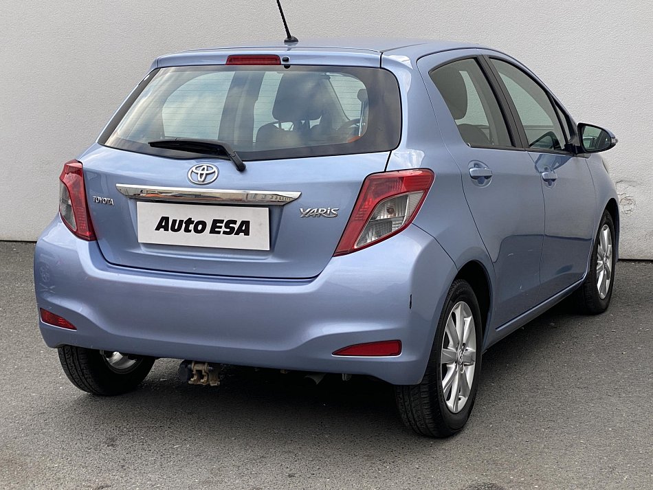 Toyota Yaris 1.3 VVT-i Active