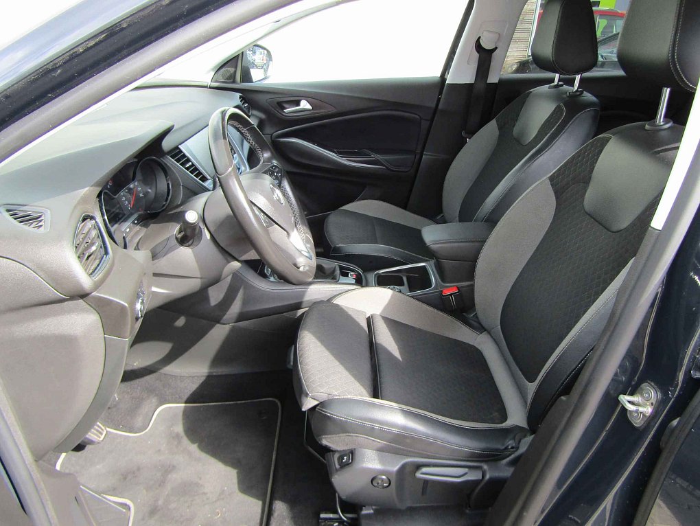Opel Grandland X 1.2 T 
