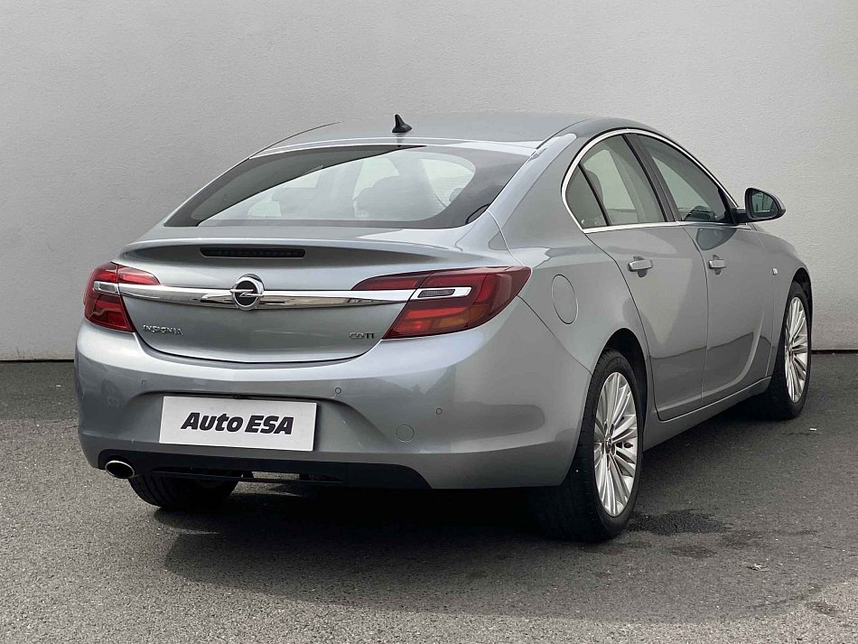 Opel Insignia 2.0 CDTi 
