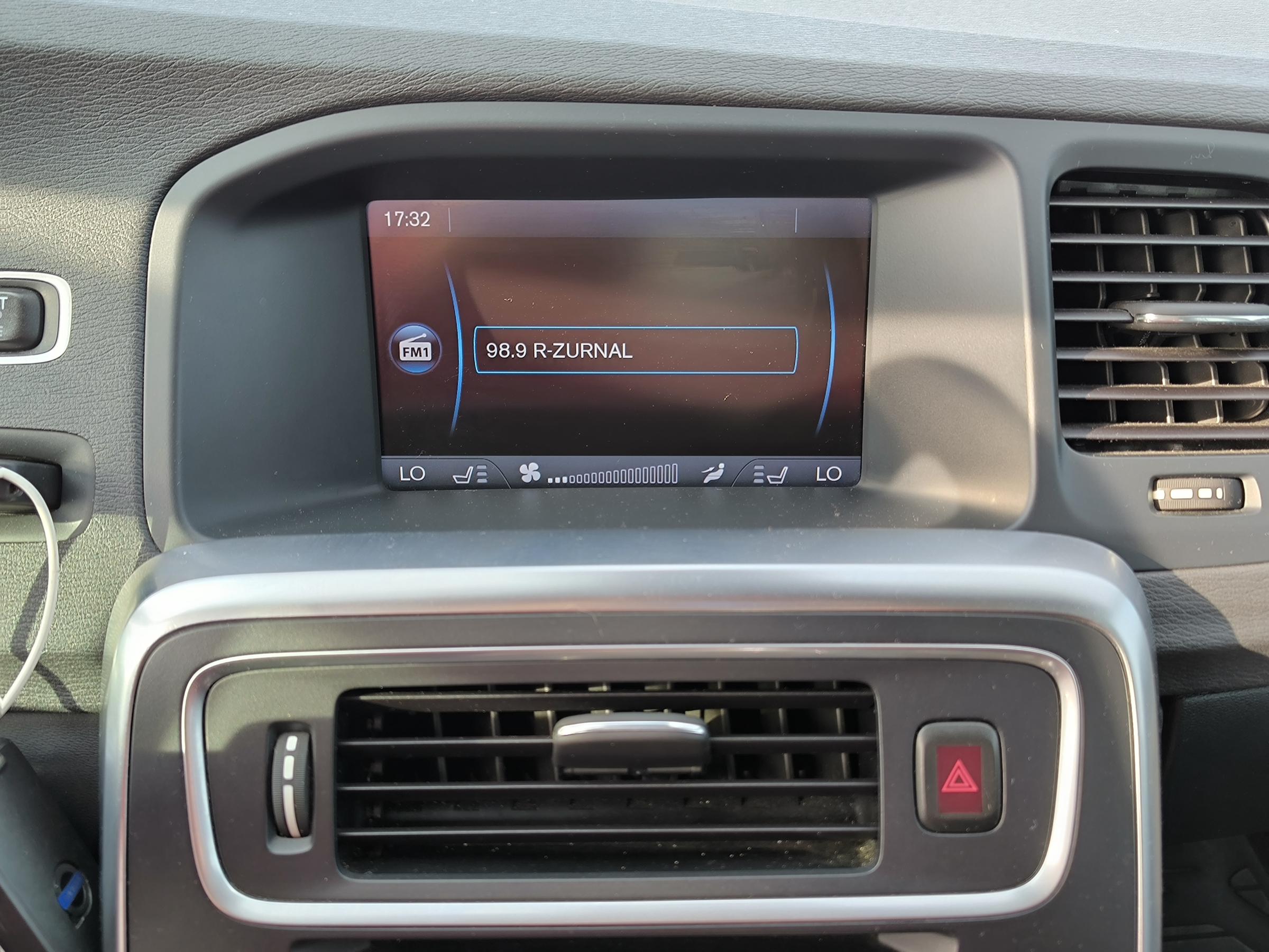 Volvo V60, 2011 - pohled č. 14