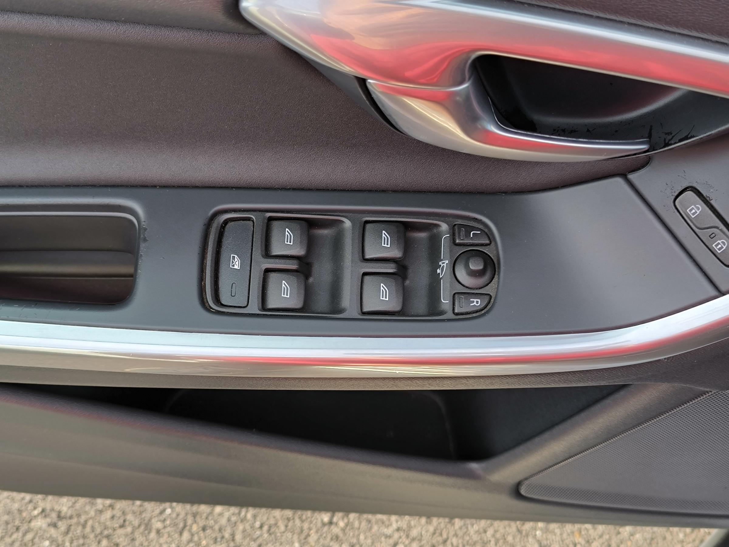 Volvo V60, 2011 - pohled č. 17