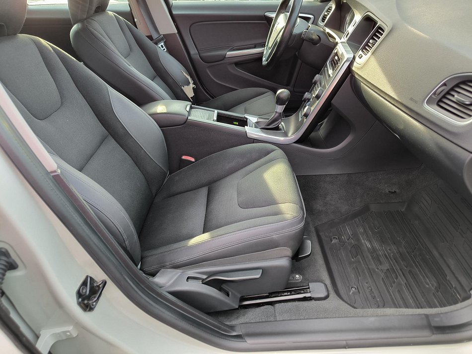 Volvo V60 1.6D 
