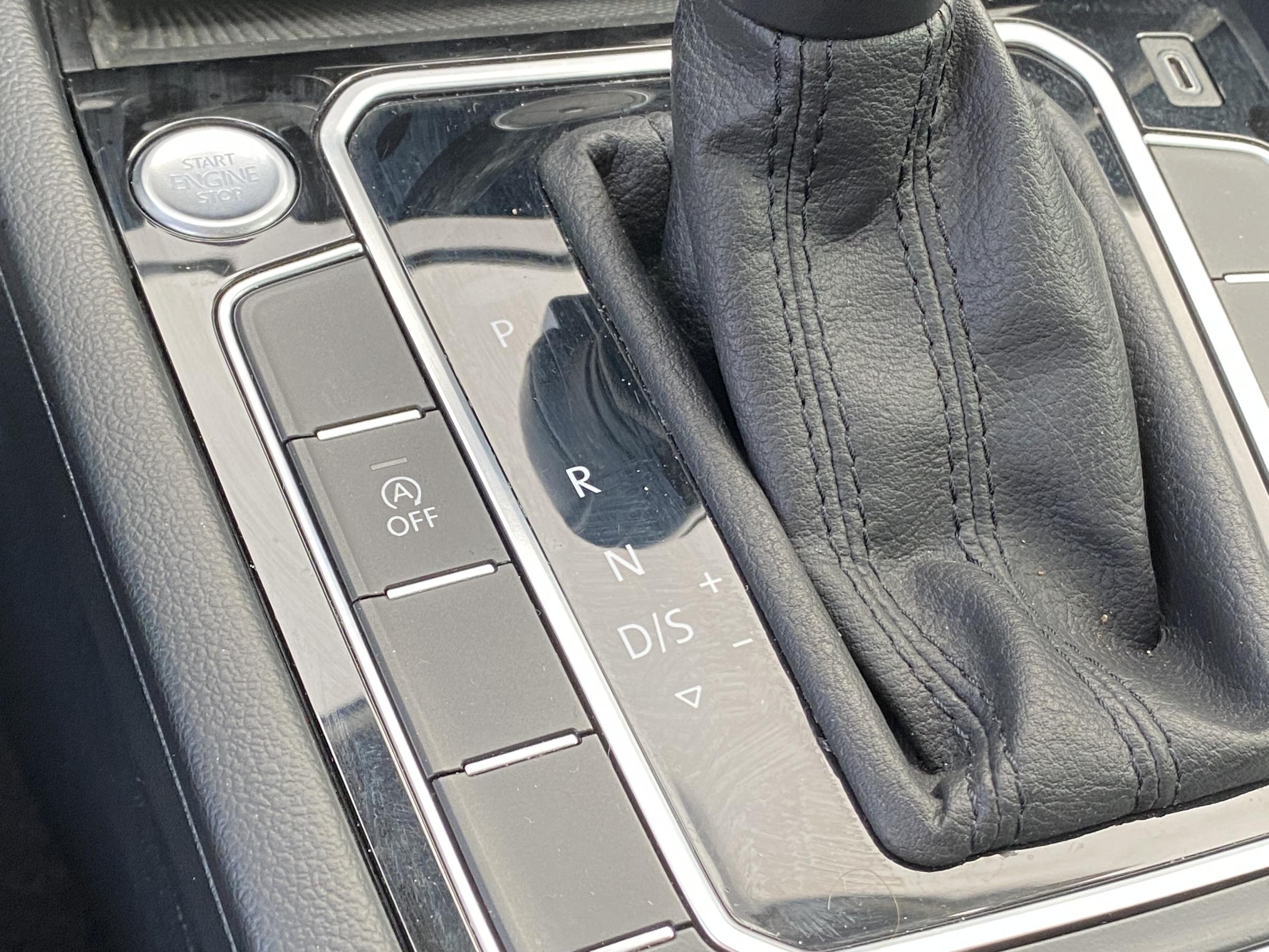 Volkswagen Passat, 2020 - pohled č. 16