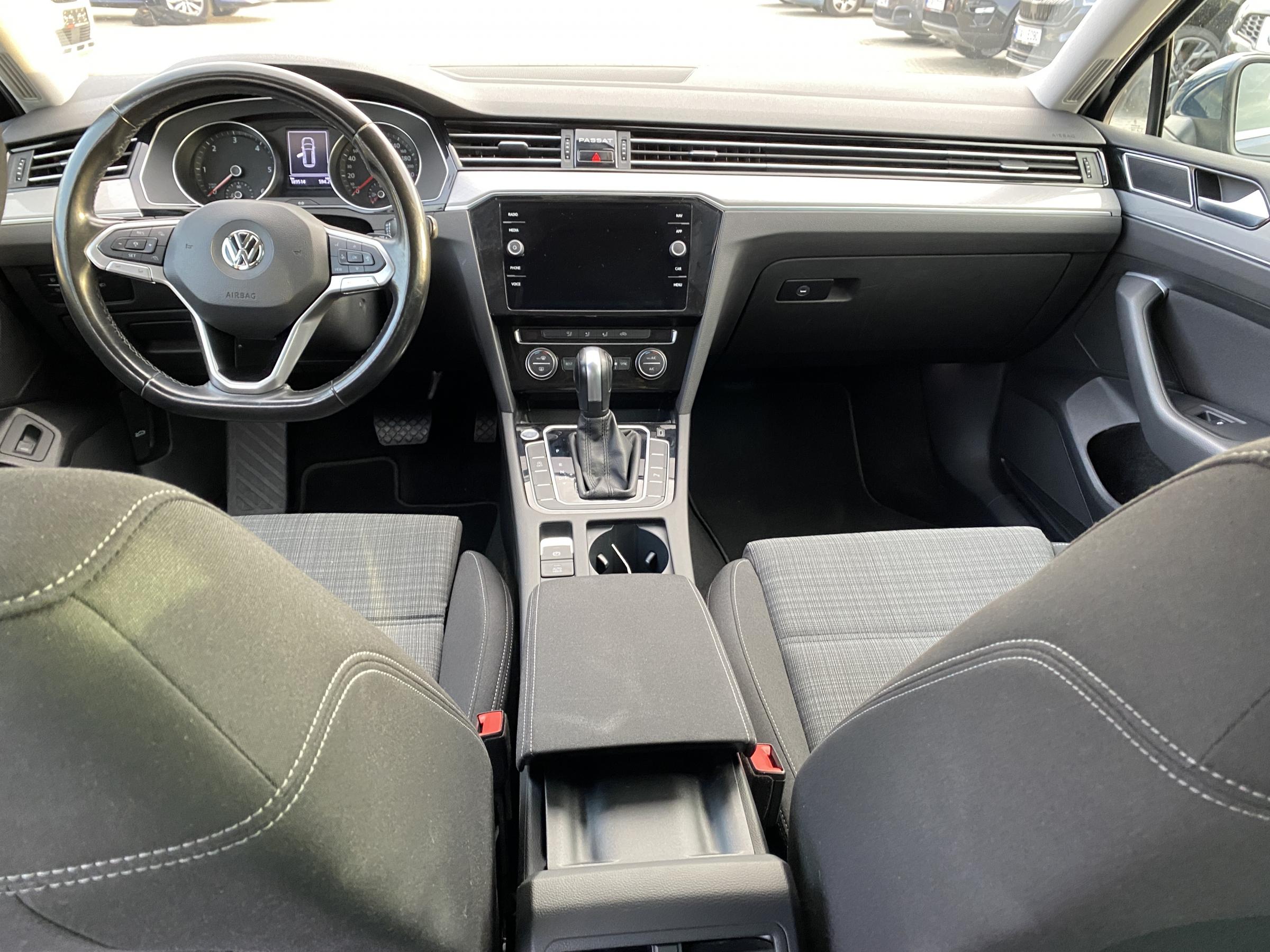 Volkswagen Passat, 2020 - pohled č. 8