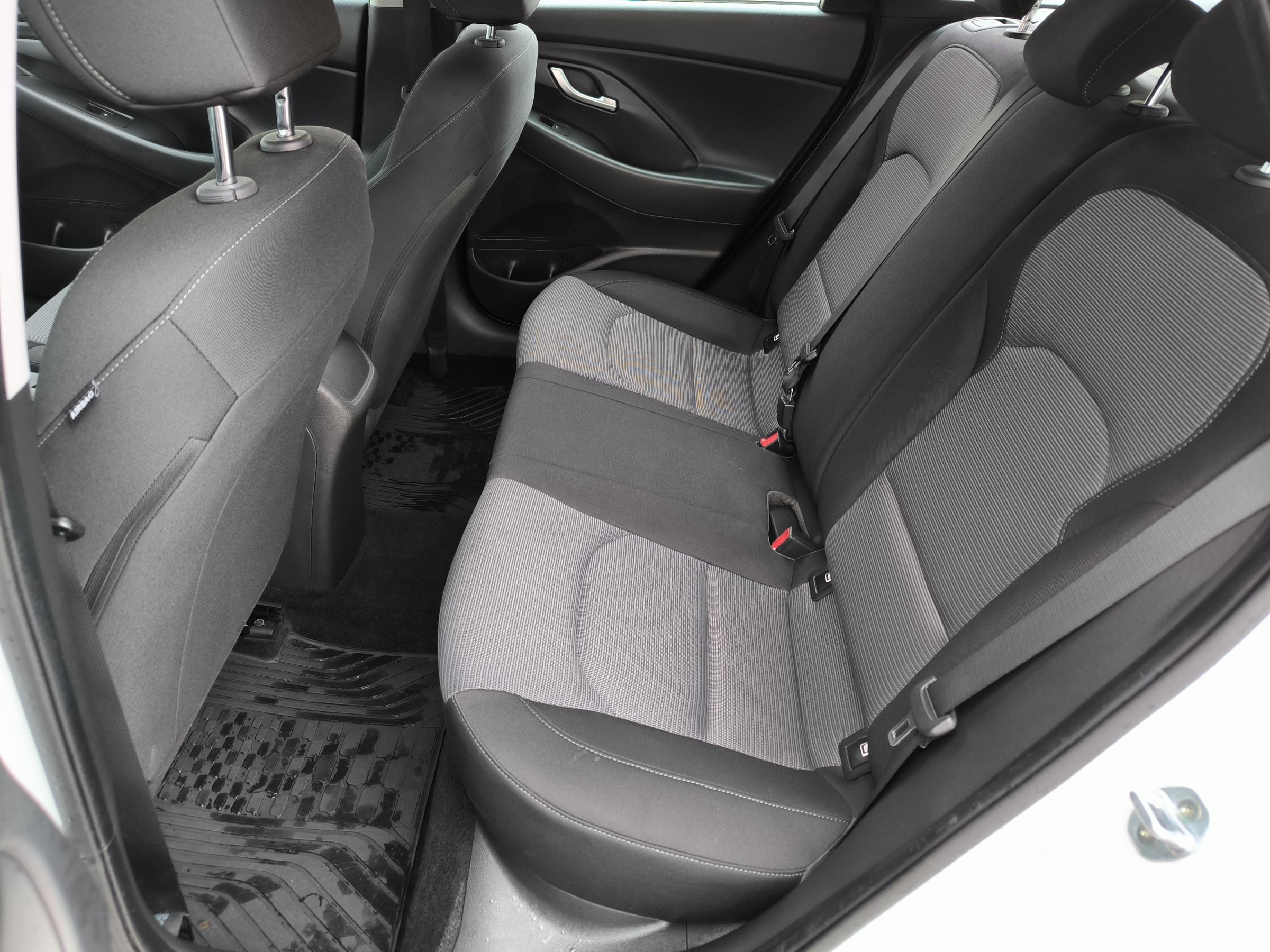 Hyundai i30, 2020 - pohled č. 10