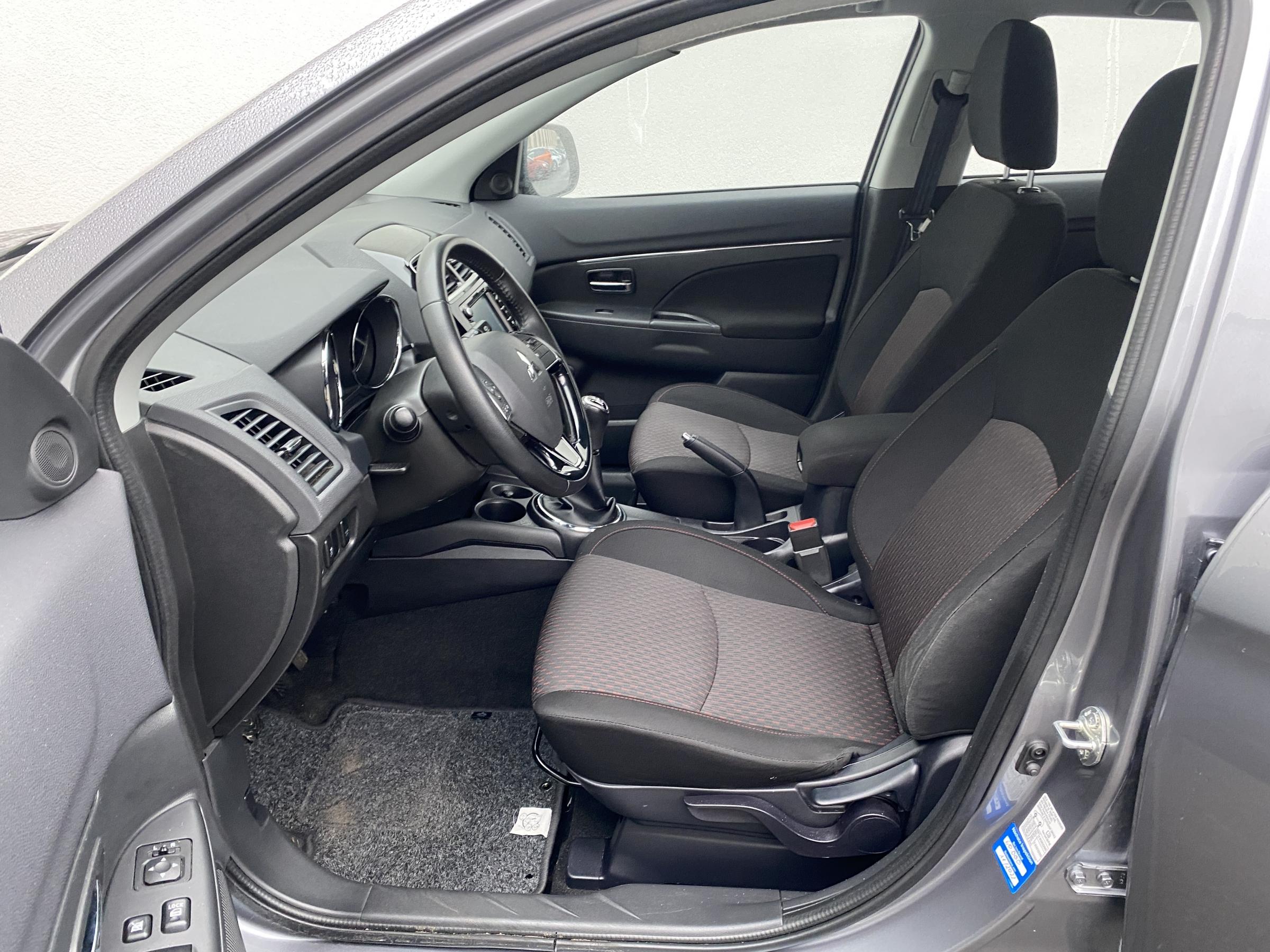 Mitsubishi ASX, 2017 - pohled č. 9