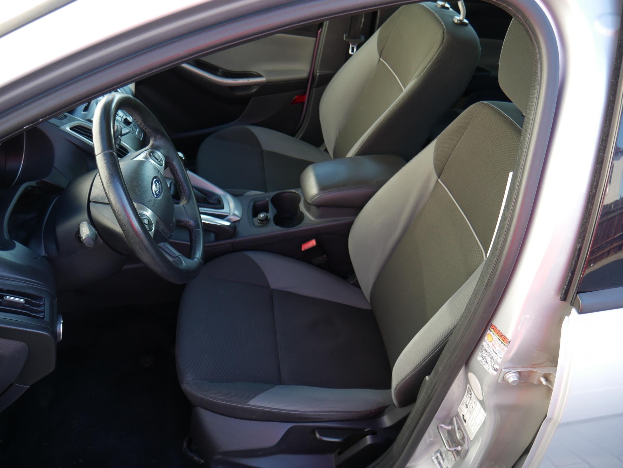 Ford Focus, 2012 - pohled č. 9