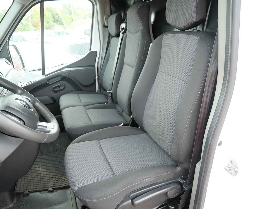Renault Master 2.3dCi Cool L3H2