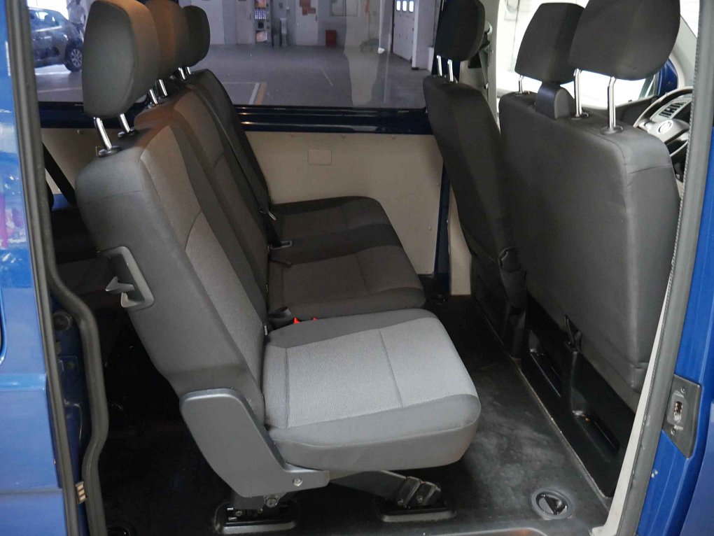 Volkswagen Transporter 2.0TDi  9míst