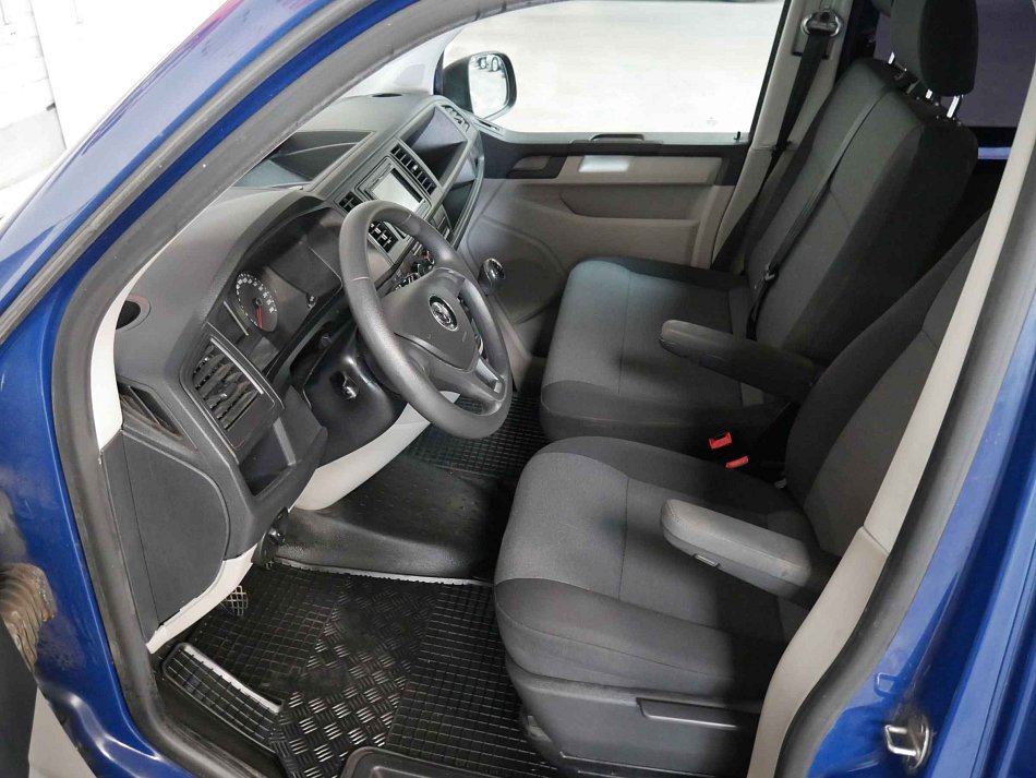 Volkswagen Transporter 2.0TDi  9míst