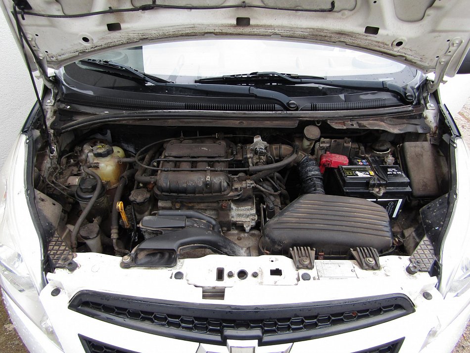 Chevrolet Spark 1.0i 