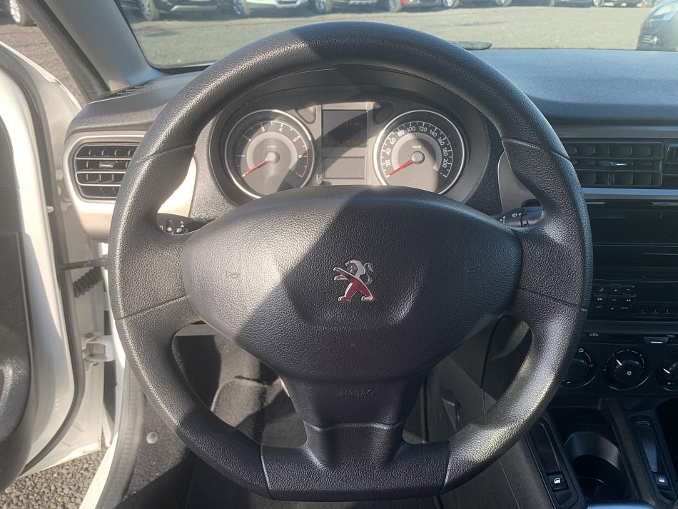 Peugeot 301 1.2 i Active