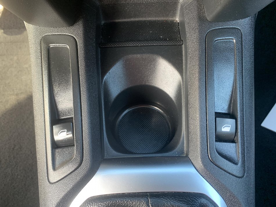 Peugeot 301 1.2 i Active