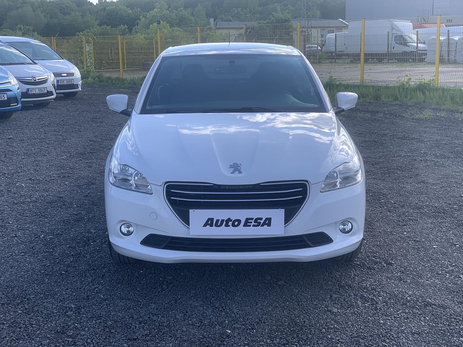 Peugeot 301 1.2 i Active