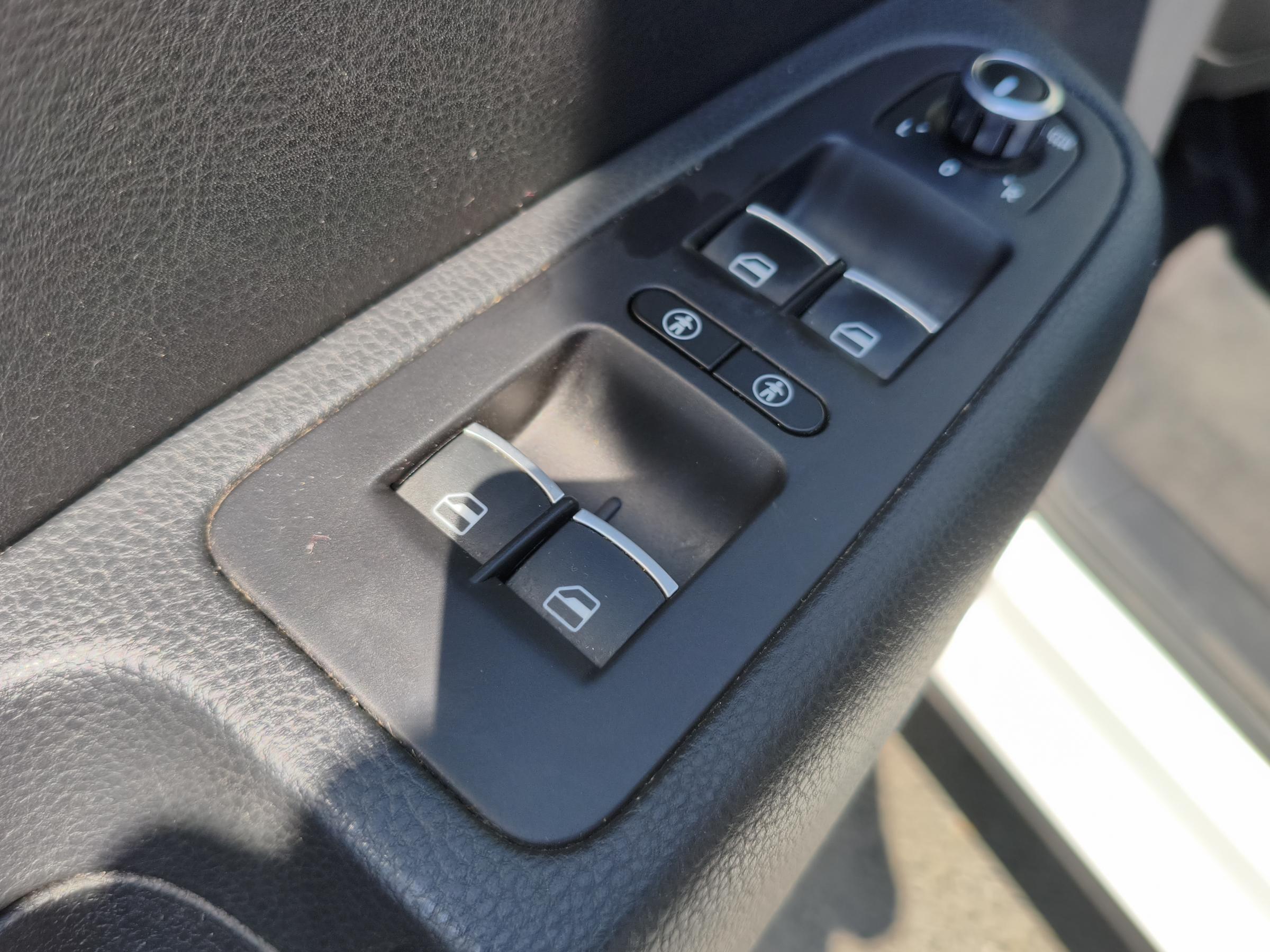 Volkswagen Sharan, 2015 - pohled č. 16