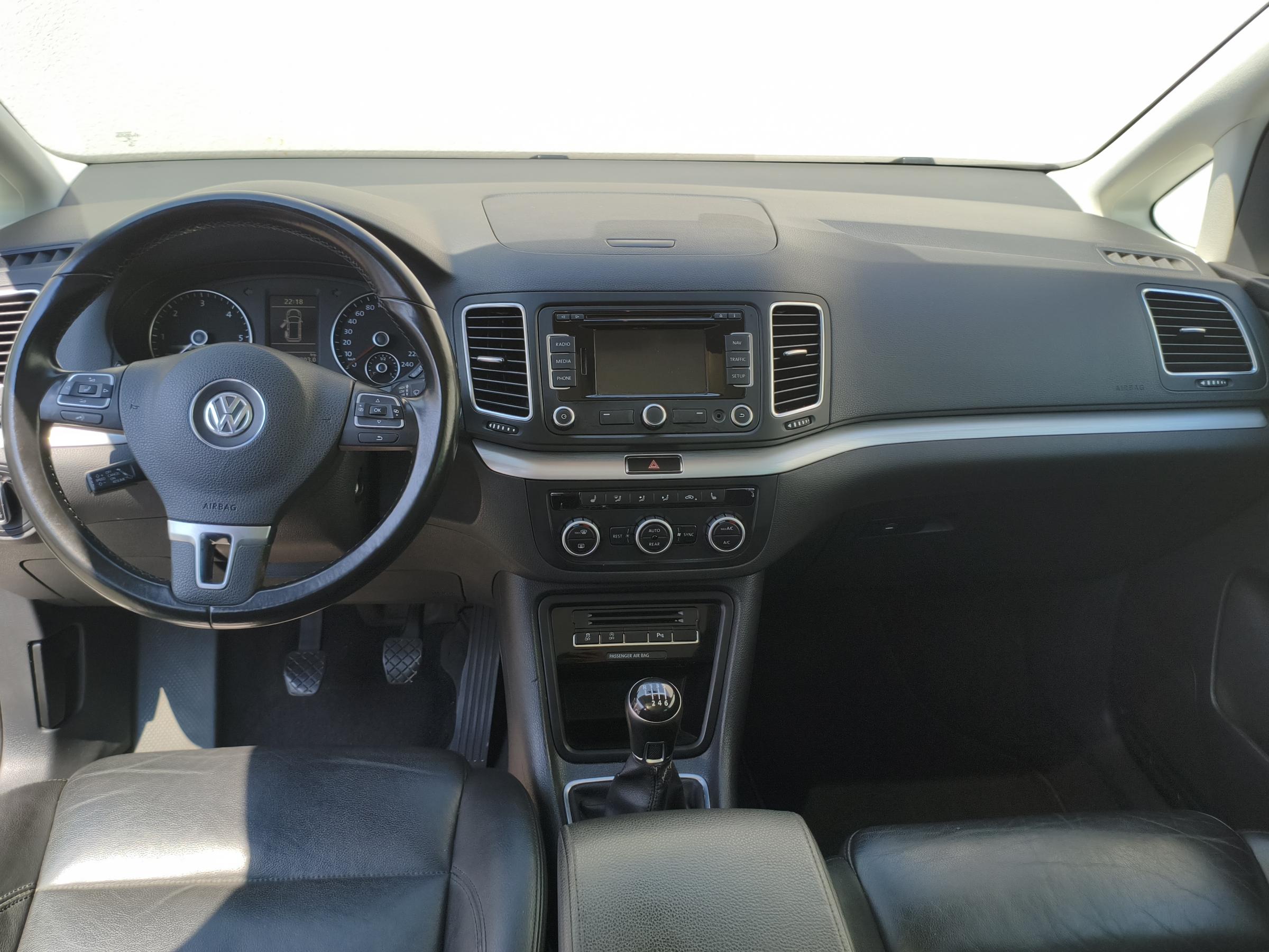 Volkswagen Sharan, 2015 - pohled č. 9
