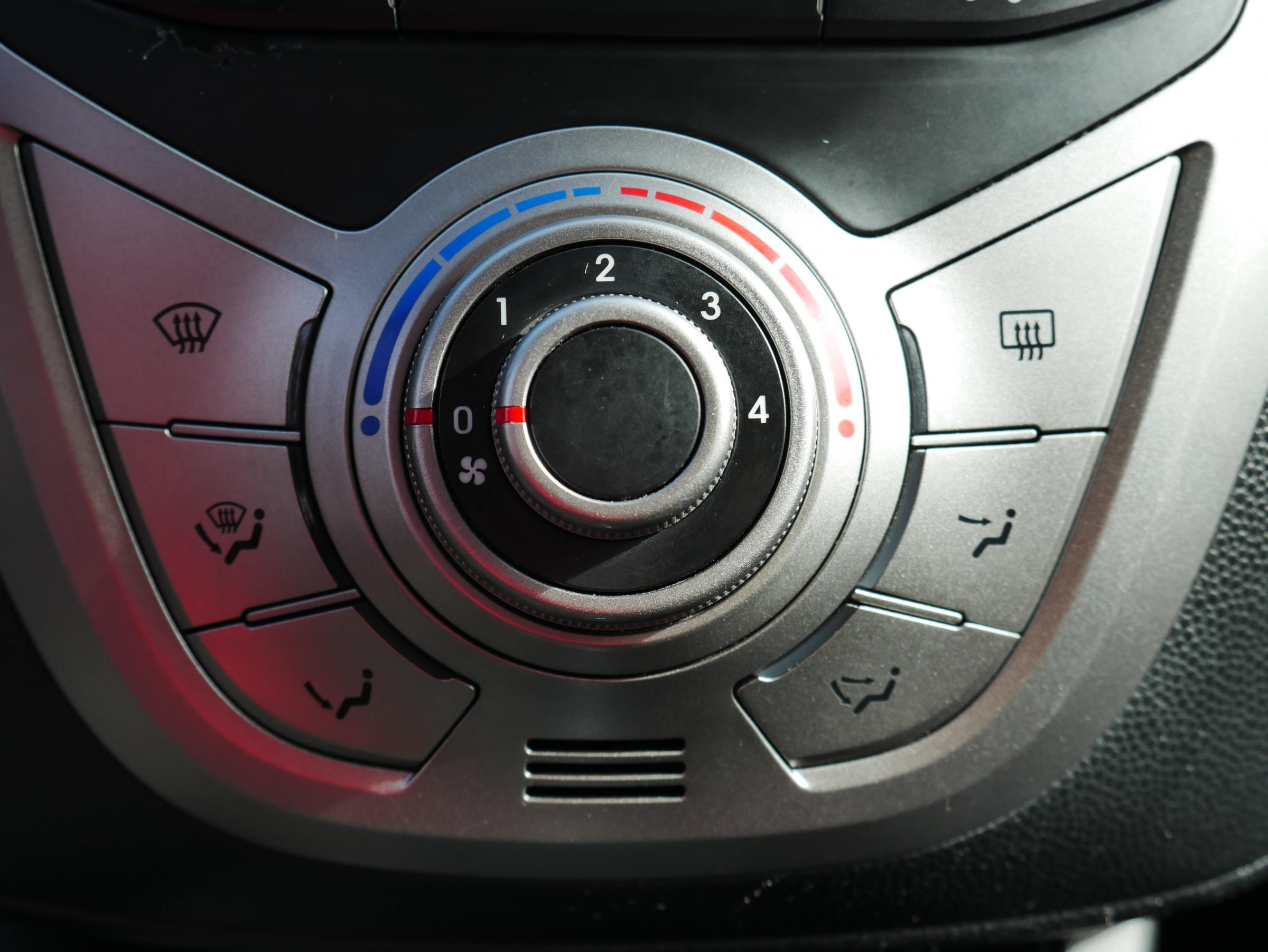 Hyundai ix20, 2011 - pohled č. 15