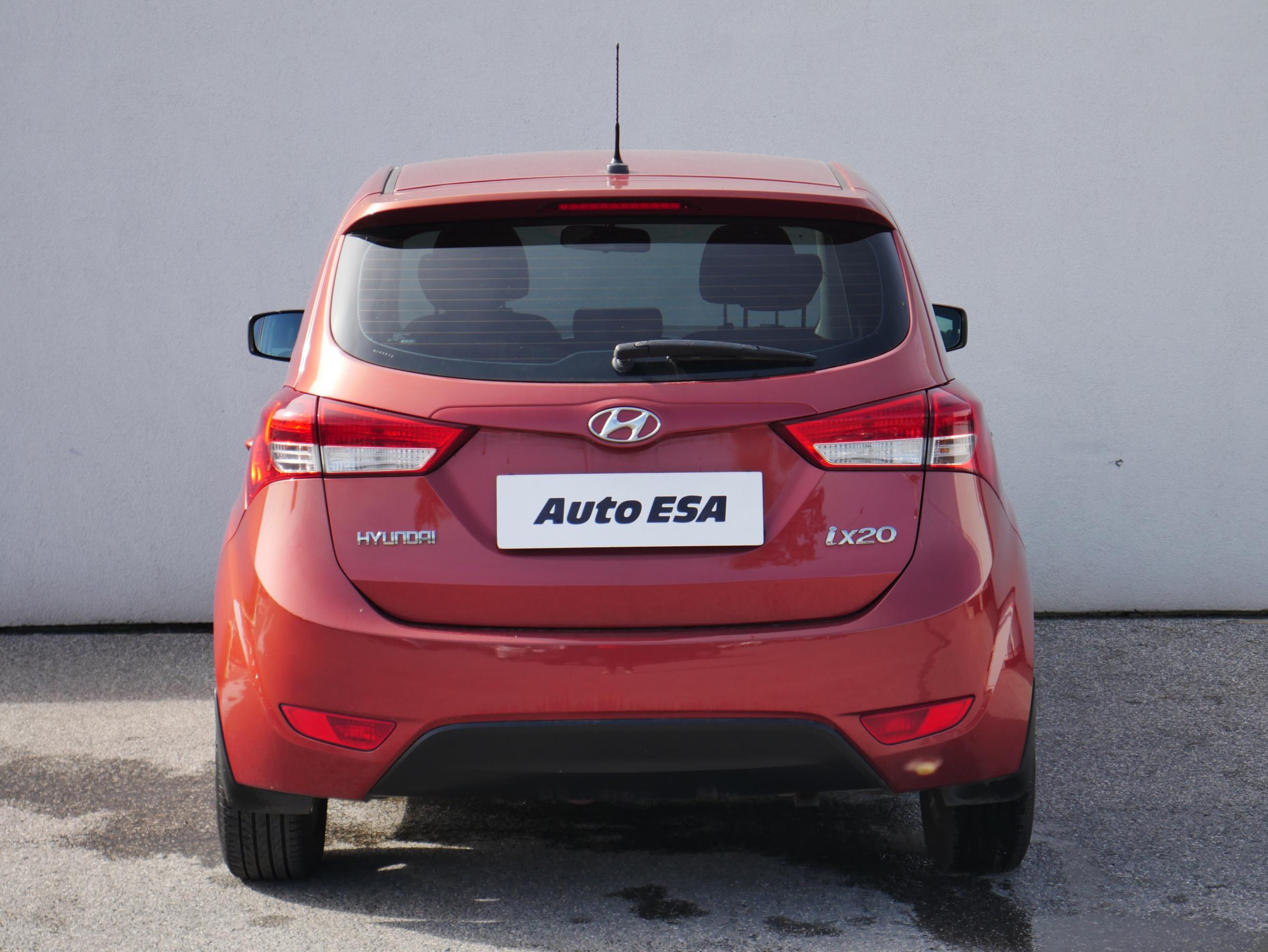 Hyundai ix20, 2011 - pohled č. 5