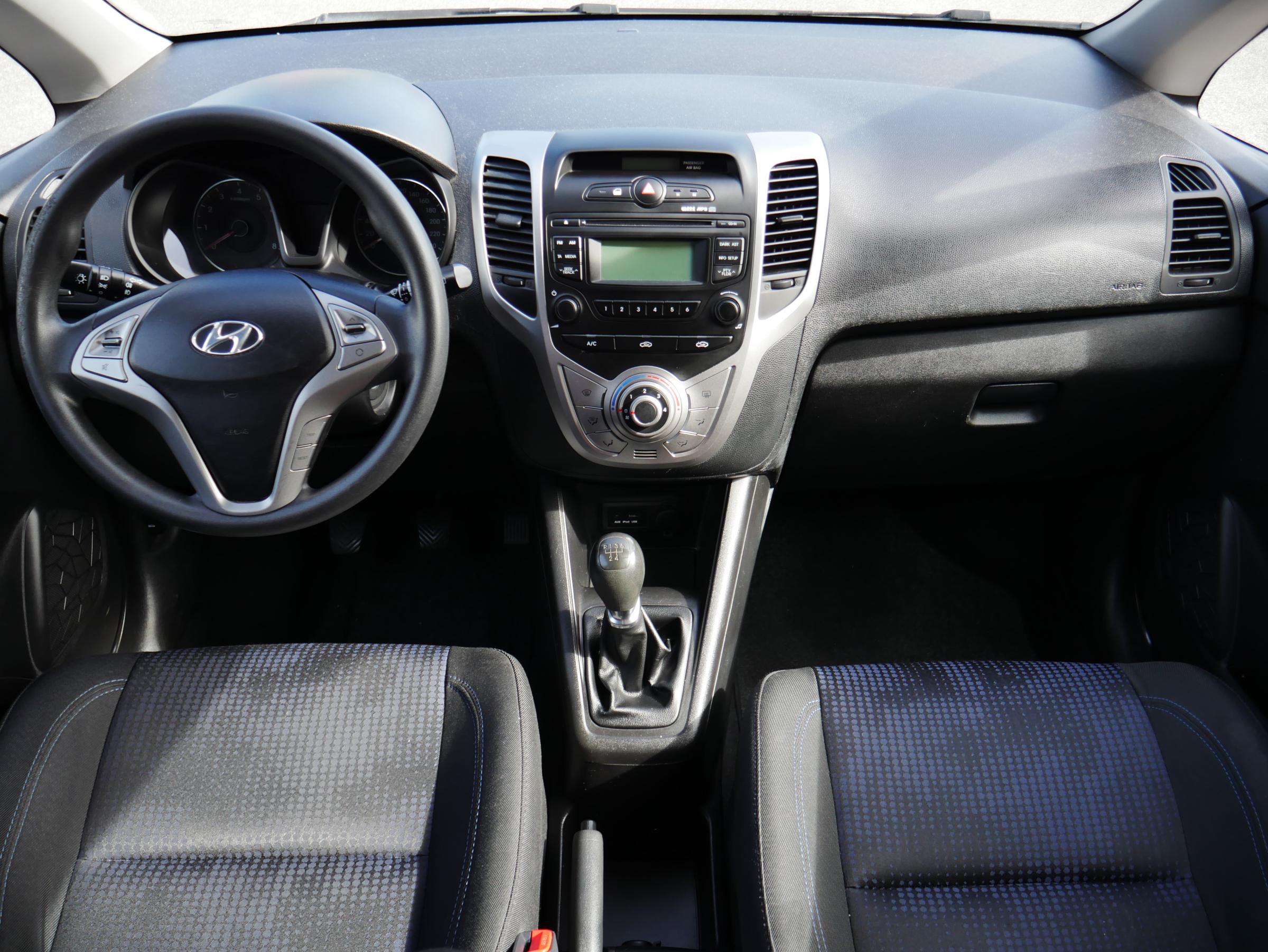 Hyundai ix20, 2011 - pohled č. 8