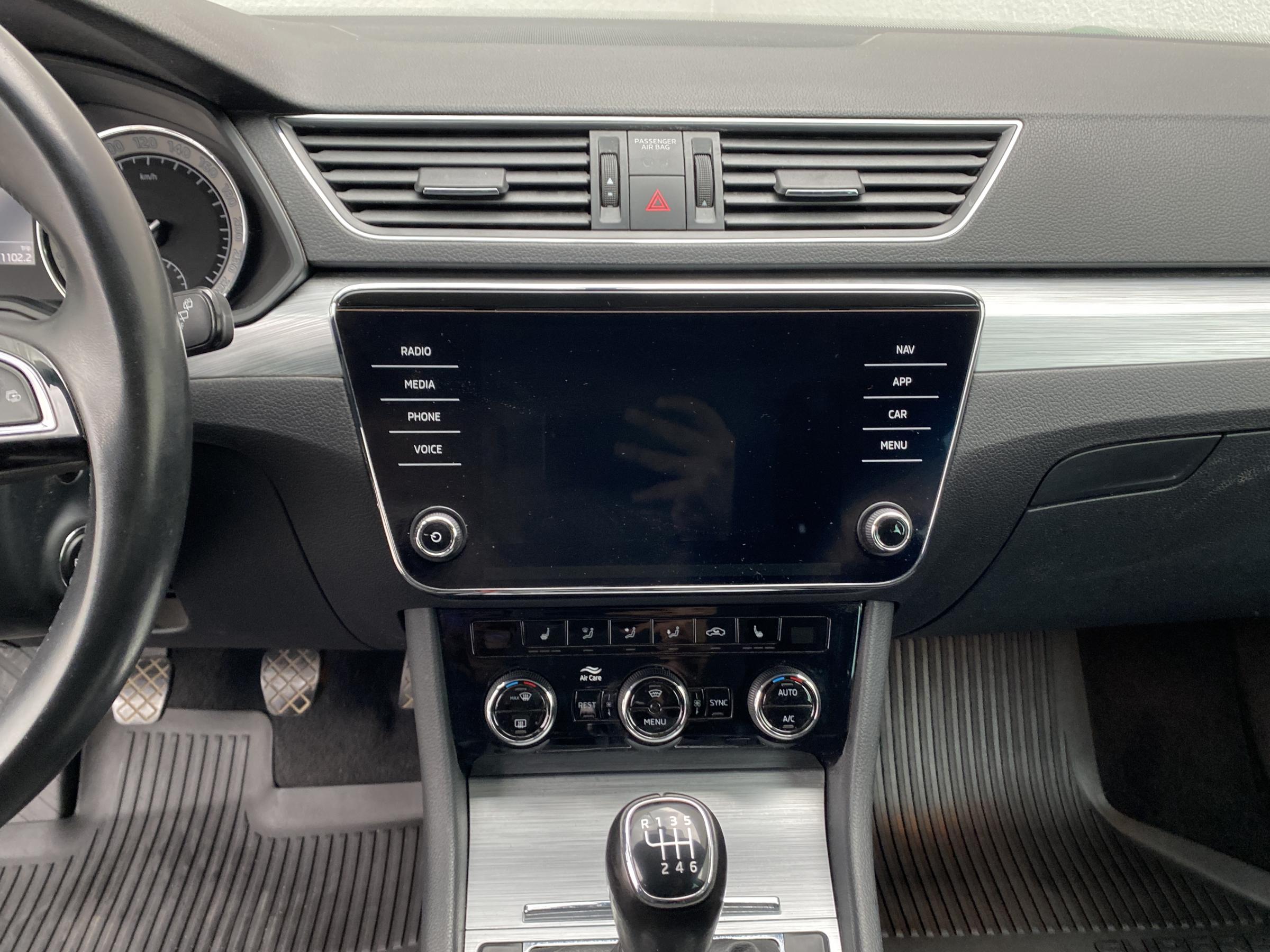 Škoda Superb III, 2020 - pohled č. 10