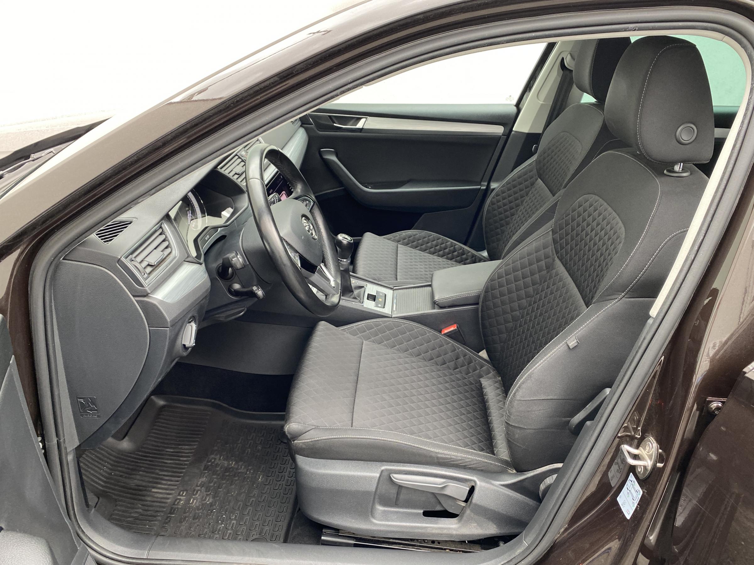 Škoda Superb III, 2020 - pohled č. 13