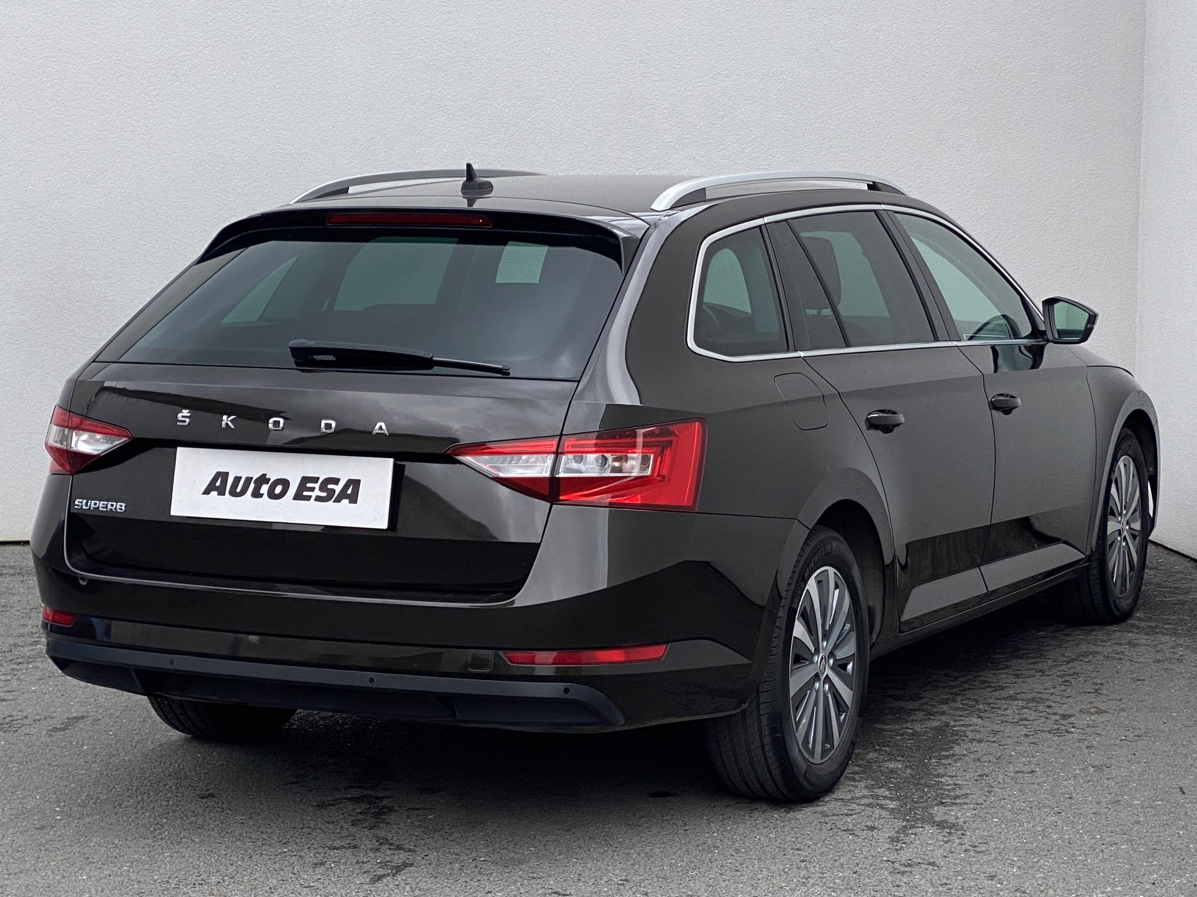 Škoda Superb III, 2020 - pohled č. 4