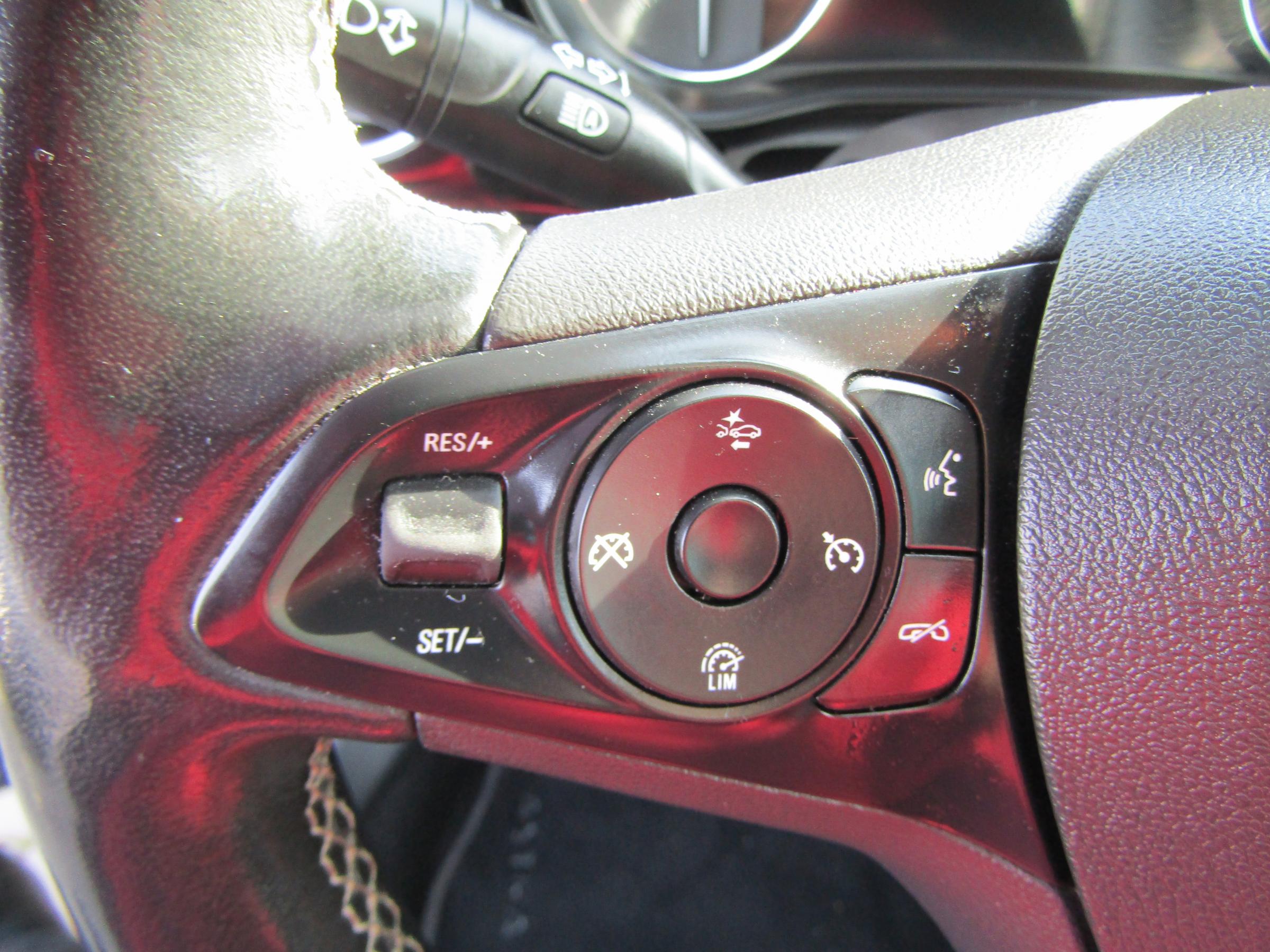 Opel Astra, 2021 - pohled č. 13