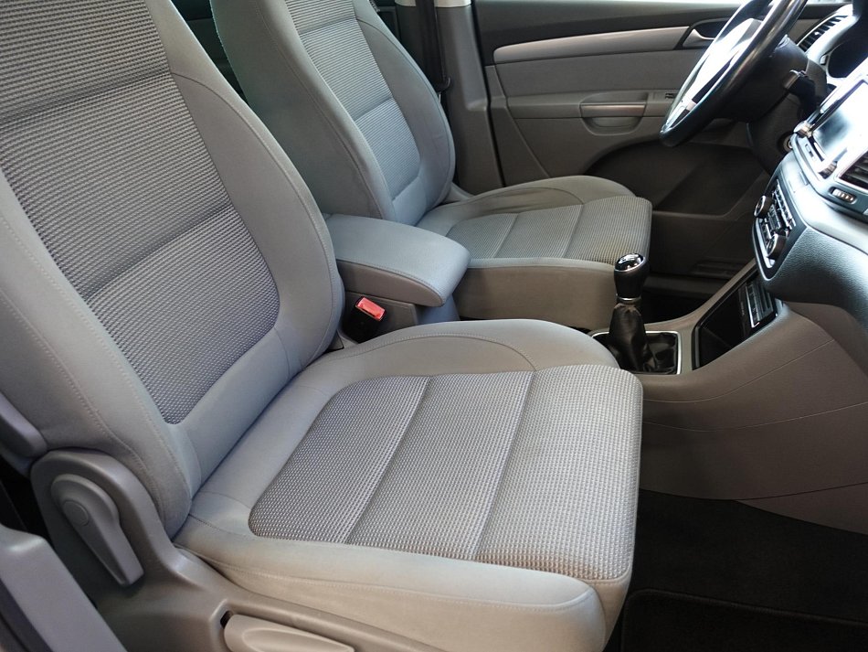 Volkswagen Sharan 2.0TDi 