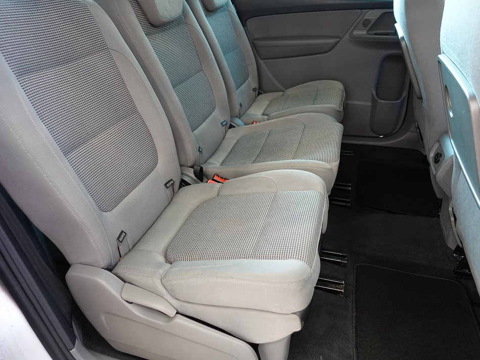 Volkswagen Sharan 2.0TDi 