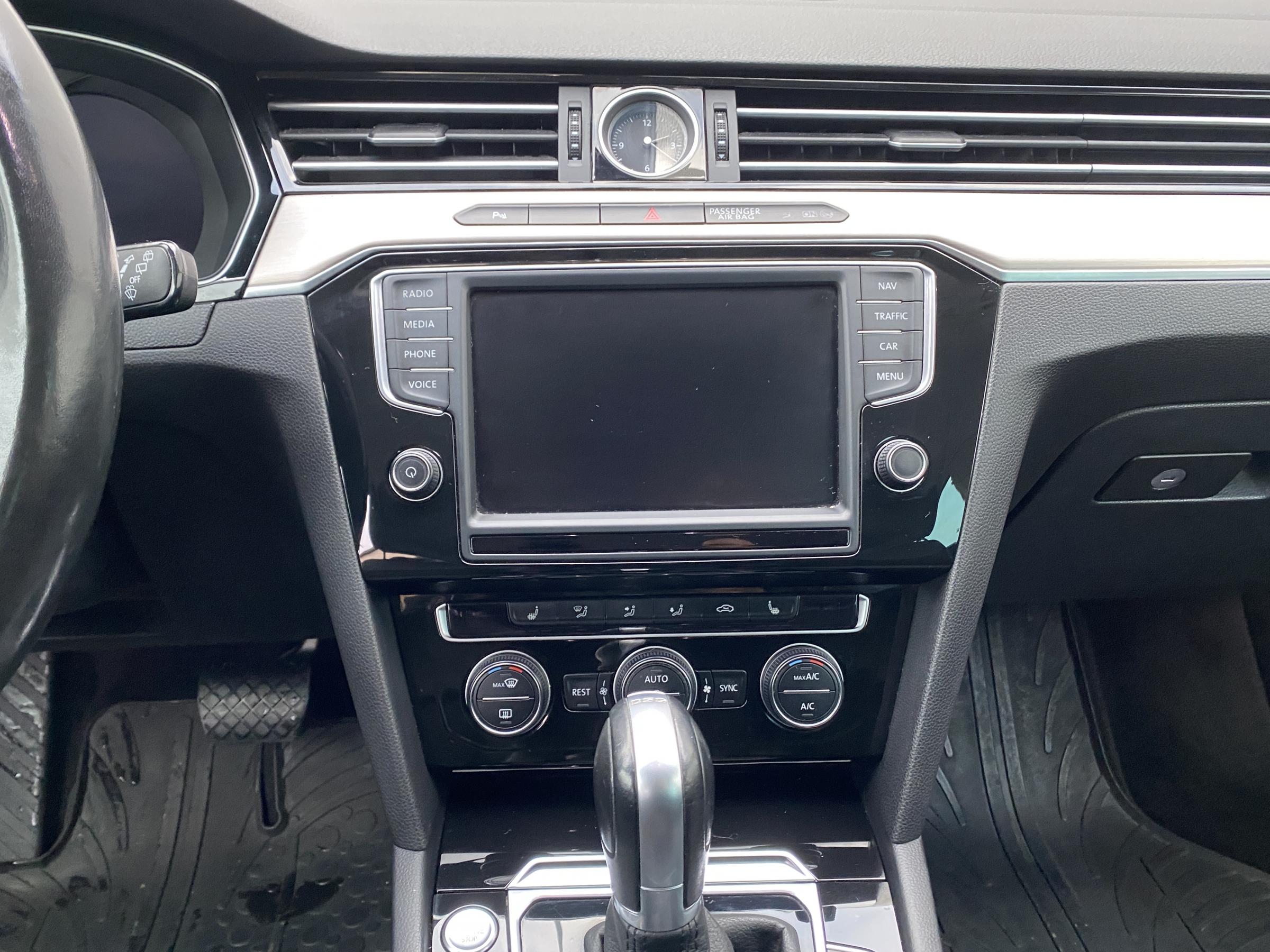 Volkswagen Passat, 2016 - pohled č. 12