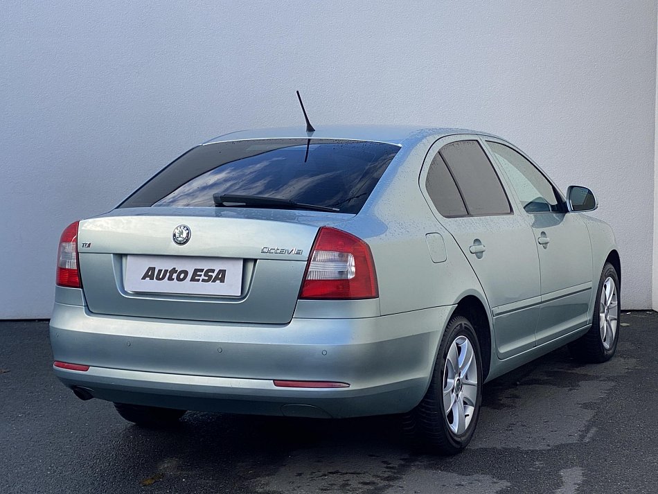 Škoda Octavia II 2.0TDi Elegance