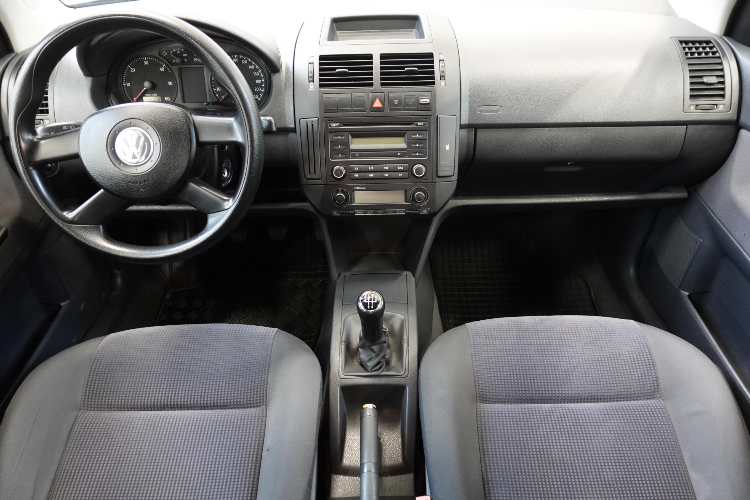 Volkswagen Polo, 2005 - pohled č. 8