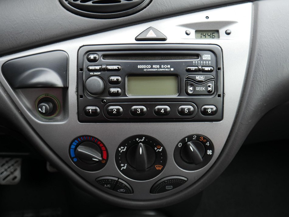 Ford Focus 1.6i 