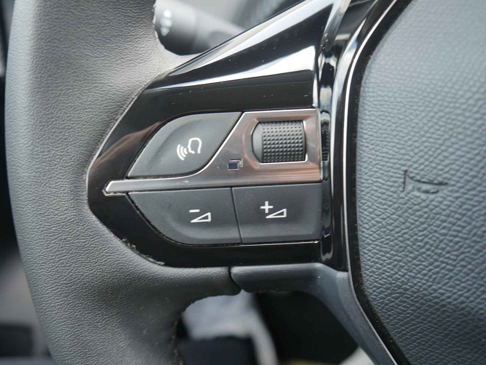 Peugeot 208 1.2PT Active