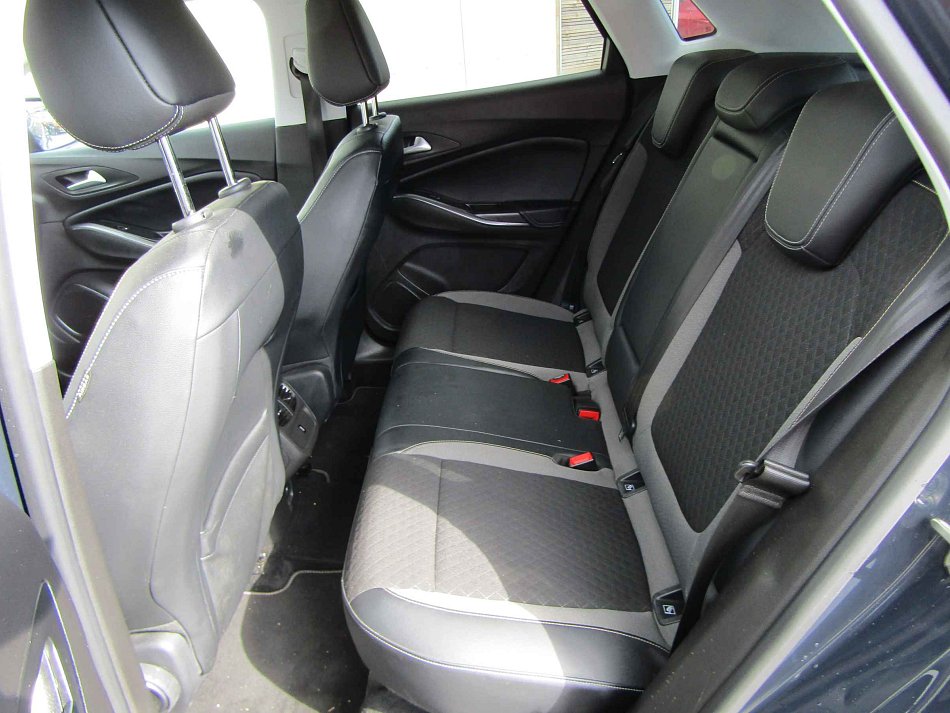 Opel Grandland X 1.2 T 