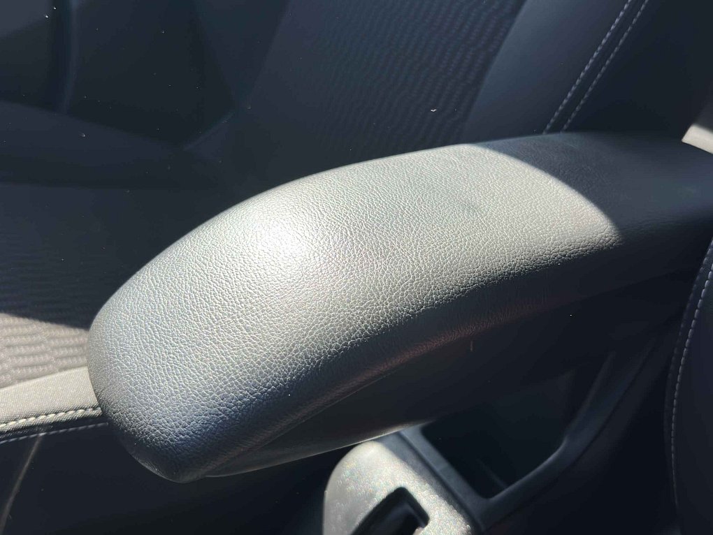 Peugeot 208 1.2i 