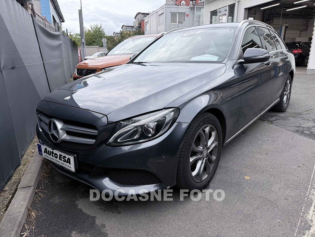 Mercedes-Benz Třída C 1.6 