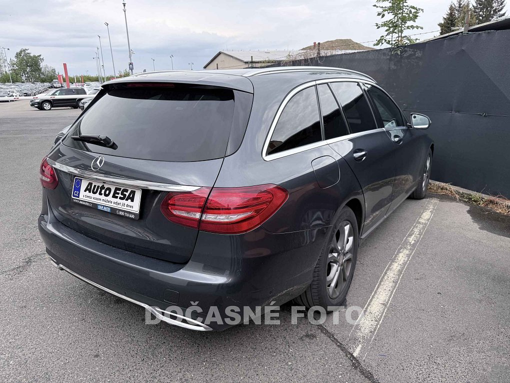 Mercedes-Benz Třída C 1.6 