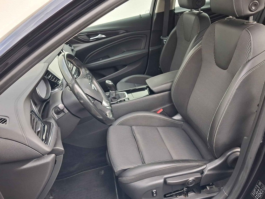 Opel Insignia 1.5T 