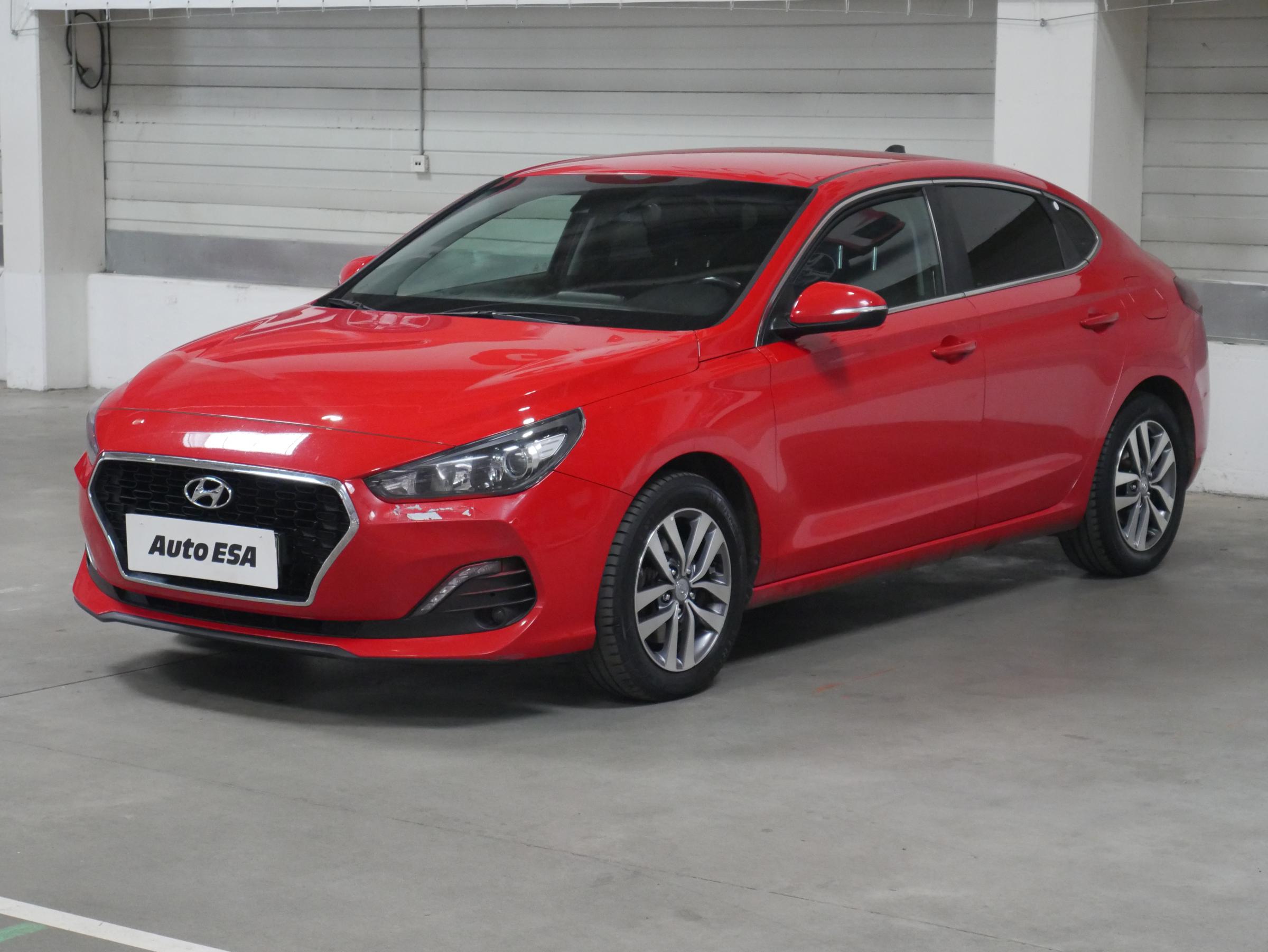Hyundai i30, 2019 - pohled č. 3
