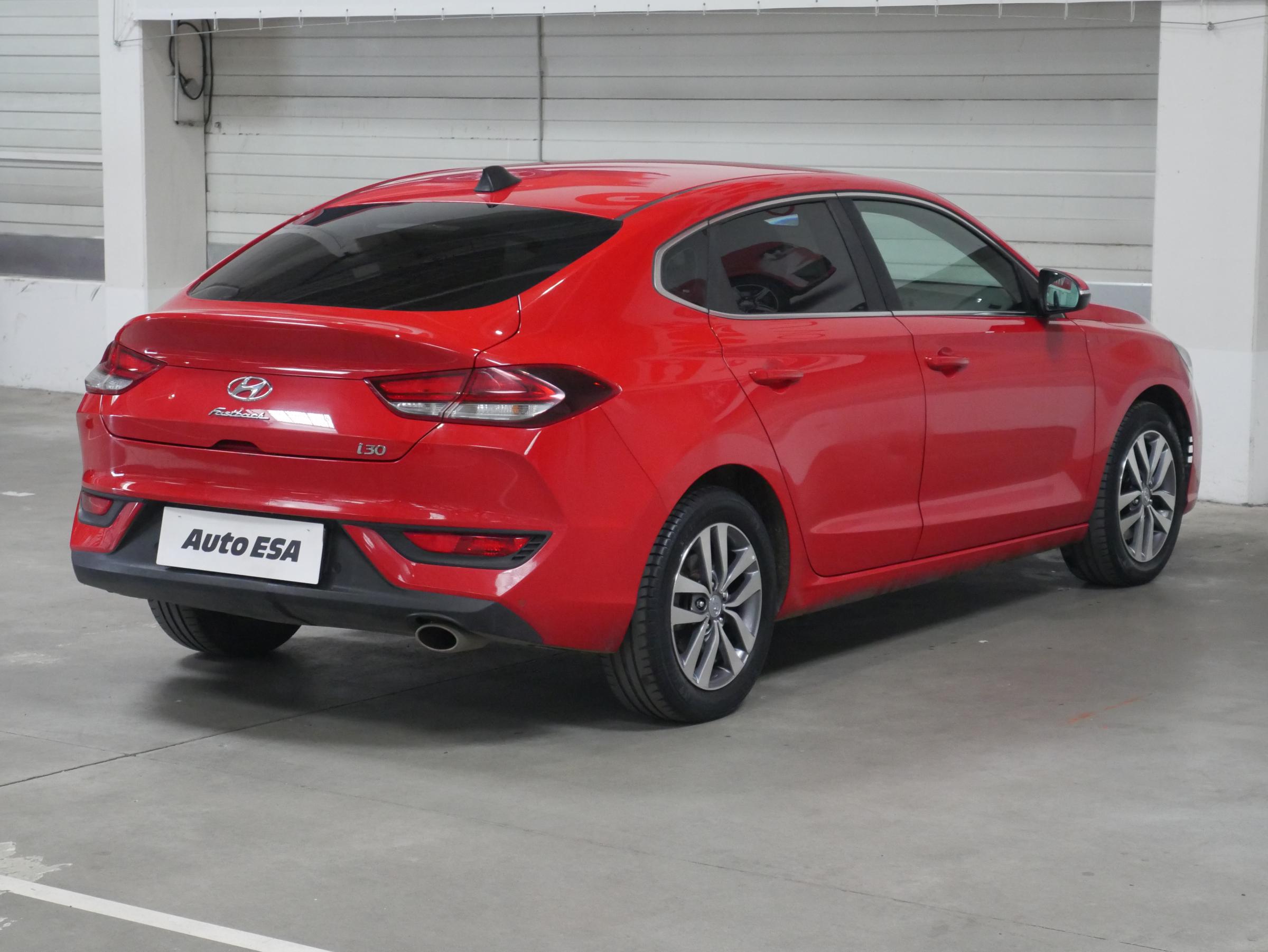 Hyundai i30, 2019 - pohled č. 4