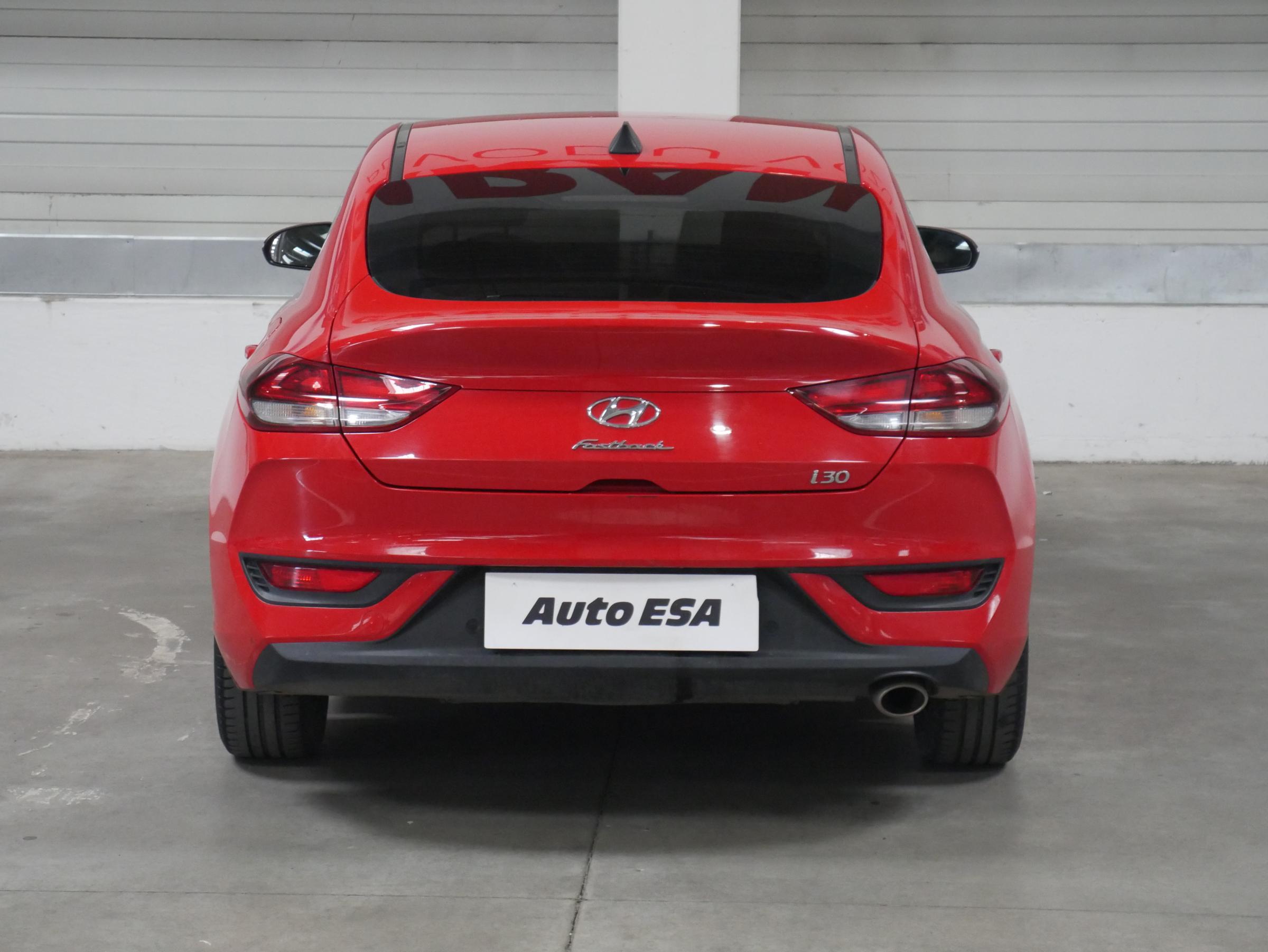 Hyundai i30, 2019 - pohled č. 5