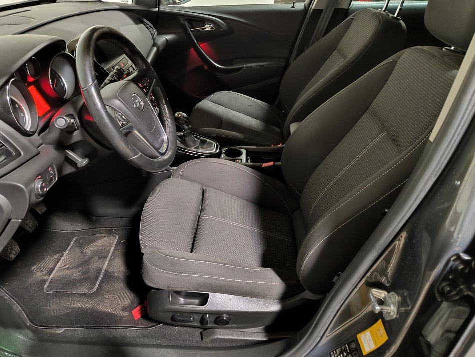 Opel Astra 1.6 CDTi Sport