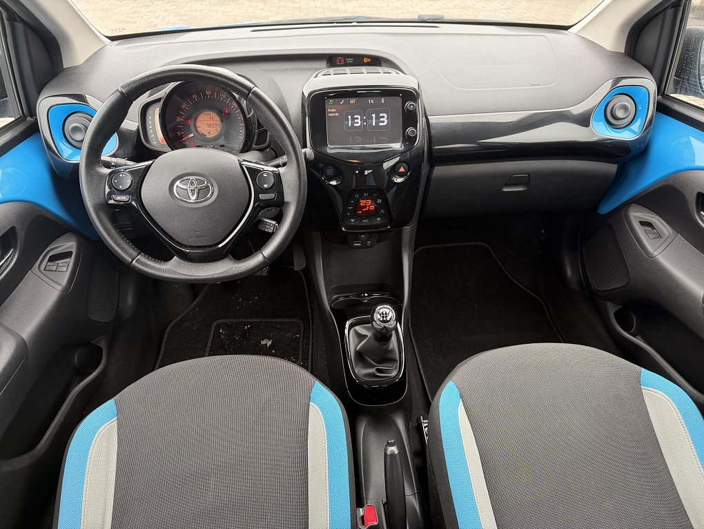 Toyota Aygo 1.0i 
