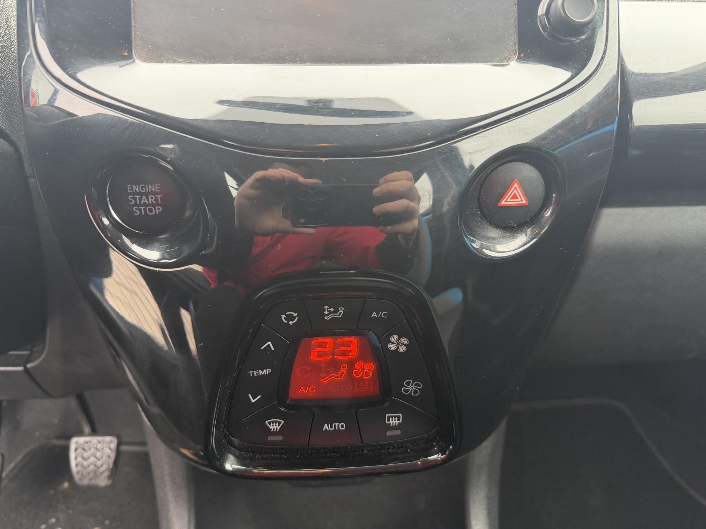 Toyota Aygo, 2016 - pohled č. 15