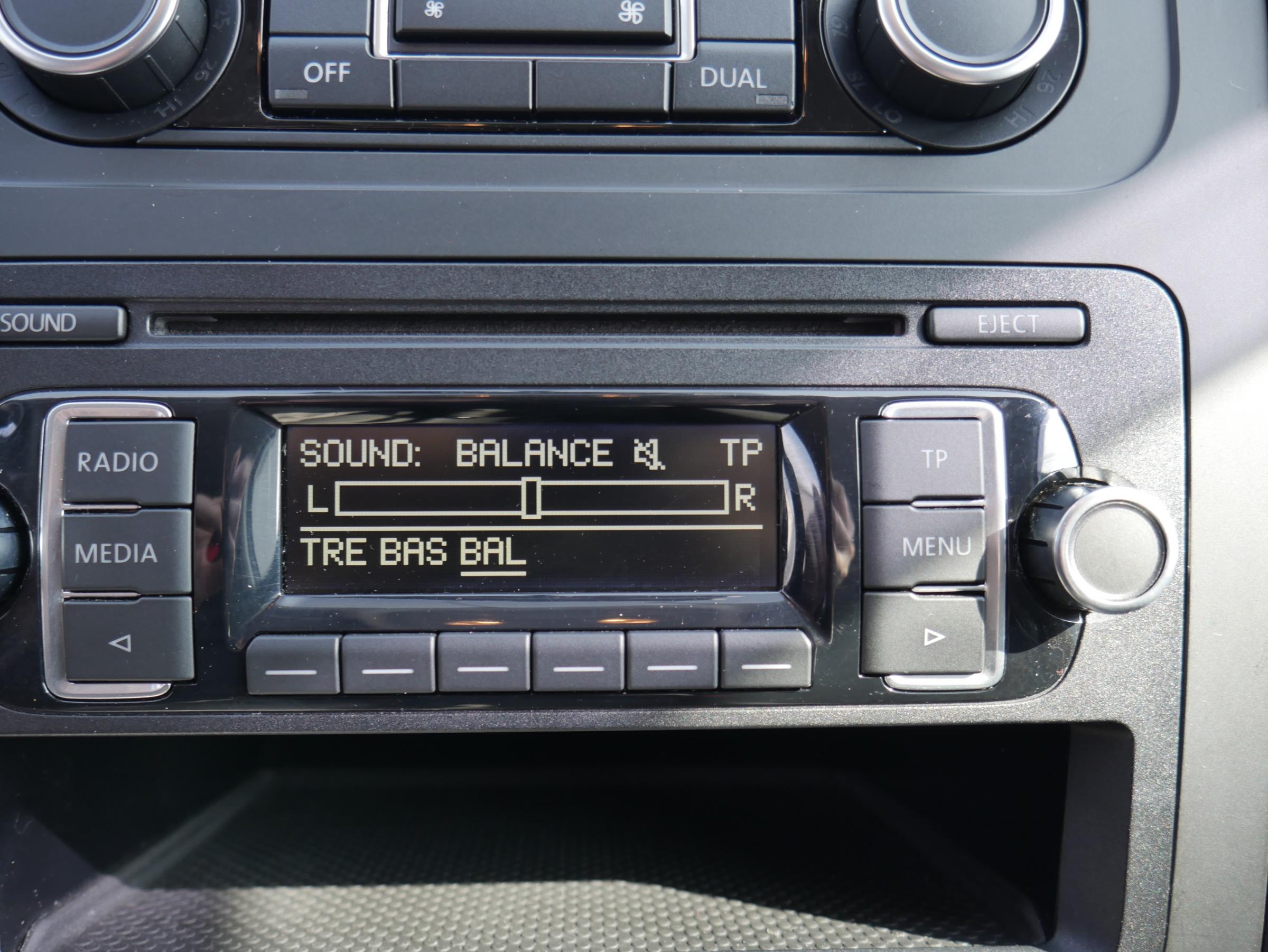 Volkswagen Touran, 2012 - pohled č. 20