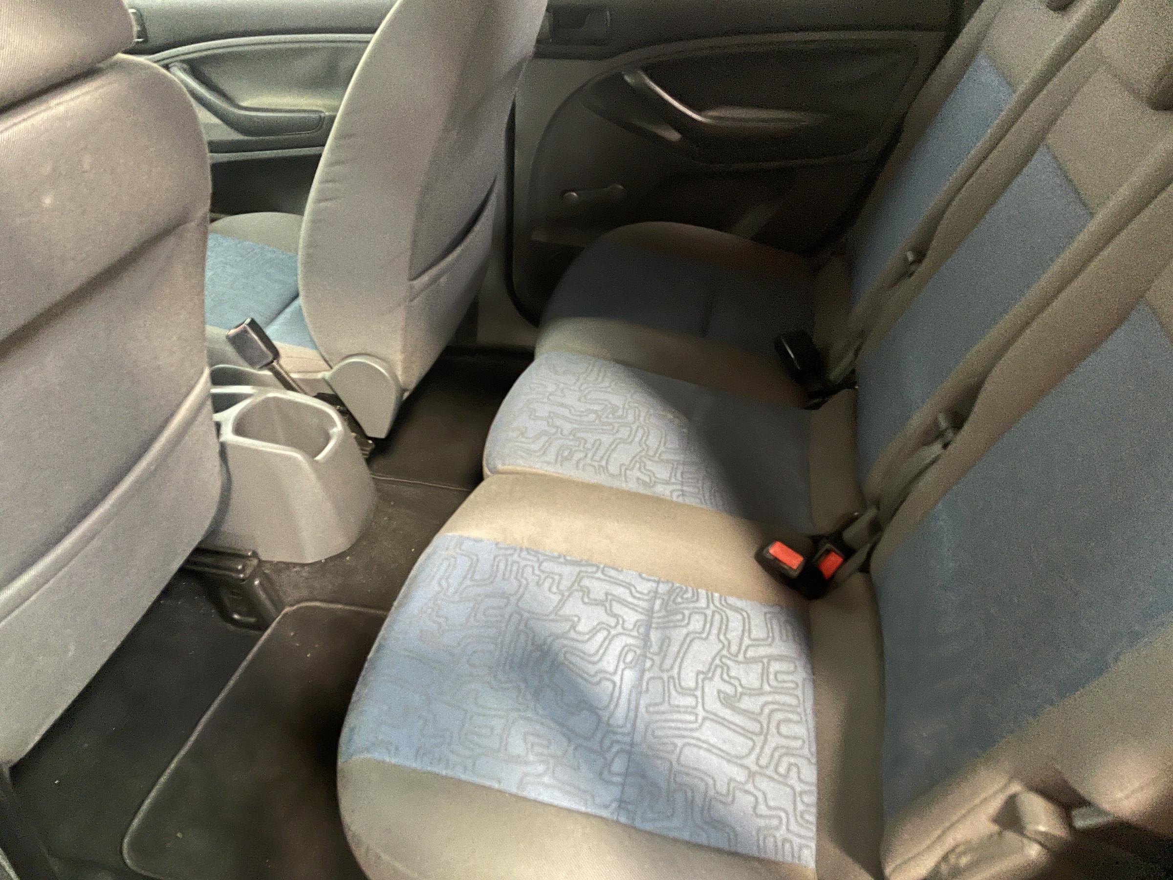 Ford C-MAX, 2008 - pohled č. 10